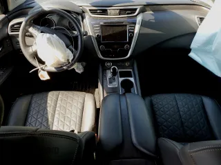 2023 Nissan Murano Platinum z VIN 5N1AZ2DS3PC129694, wystawiony jako Copart lot #53986615 z przebiegiem 19 829 mil mil oraz Szkoda całkowita • Salvage title. Historia ofert i sprzedaży dostępna na DreamBid. Obrazek 8.