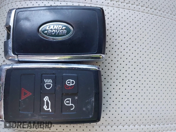 2022 Land Rover Range Rover Velar R-Dynamic S z VIN SALYT2EX7NA341627, wystawiony jako IAAI lot #41111238 z przebiegiem 18 982 mil mil oraz . Historia ofert i sprzedaży dostępna na DreamBid. Obrazek 11.