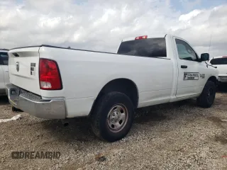 2022 Ram 1500 Tradesman with VIN 3C6JR6DG2NG395748, listed as a Copart auction lot 44686895 with 32,991 mi miles and Salvage title. Bid and sale history available at DreamBid. Image 3.