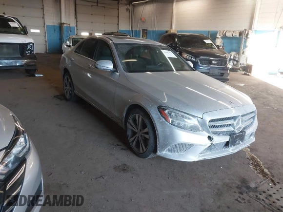 2021 Mercedes-Benz C 300 z VIN W1KWF8EB6MR646927, wystawiony jako IAAI lot #41645450 z przebiegiem 53 464 mil mil oraz . Historia ofert i sprzedaży dostępna na DreamBid. Obrazek 1.