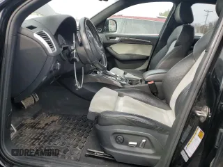 2016 Audi SQ5 Premium Plus with VIN WA1CCAFP0GA089002, listed as a Copart auction lot 43013245 with 195,529 mi miles and Salvage Title. Bid and sale history available at carsss.com. Image 7.
