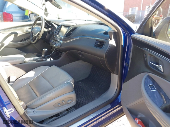 2014 Chevrolet Impala LTZ with VIN 1G1145SL1EU141133, listed as a IAAI auction lot 41698810 with 158,998 mi miles. Bid and sale history available at carsss.com. Image 5.