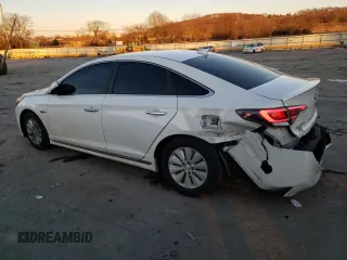 2016 Hyundai Sonata Hybrid SE with VIN KMHE24L10GA014895, listed as a Copart auction lot 72613852 with 69,811 mi miles. Bid and sale history available at carsss.com. Image 2.