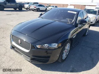 2019 Jaguar XE 25t with VIN SAJAR4FXXKCP49946, listed as a Copart auction lot 59829372 with 37,261 mi miles. Bid and sale history available at carsss.com. Image 2.