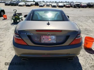 2013 Mercedes-Benz SLK-Class SLK 350 with VIN WDDPK5HA8DF055047, listed as a Copart auction lot 71205934 with 69,064 mi miles and Clean Title. Bid and sale history available at carsss.com. Image 6.