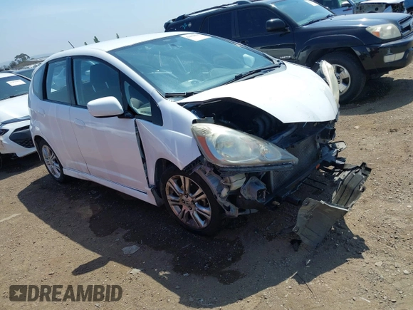 2009 Honda Fit Sport с VIN JHMGE884X9S031777, выставлен на аукционе IAAI как лот 42482823 с пробегом 317 667 миль миль и . История ставок и продаж доступна на DreamBid. Изображение 1.