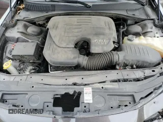 2018 Chrysler 300 S z VIN 2C3CCAGG9JH223216, wystawiony jako Copart lot #45919034 z przebiegiem 70 801 mil mil oraz Szkoda całkowita • Salvage title. Historia ofert i sprzedaży dostępna na DreamBid. Obrazek 11.