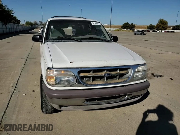 1997 Ford Explorer XLT z VIN 1FMDU32P8VZC08904, wystawiony jako Copart lot #78166244 z przebiegiem 232 404 mil mil oraz Szkoda całkowita • Salvage title. Historia ofert i sprzedaży dostępna na DreamBid. Obrazek 12.