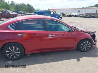 2015 Nissan Altima 2.5 z VIN 1N4AL3AP2FN886302, wystawiony jako IAAI lot #42178436 z przebiegiem 236 061 mil mil oraz . Historia ofert i sprzedaży dostępna na DreamBid. Obrazek 14.
