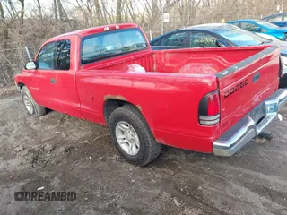 2001 Dodge Dakota Sport with VIN 1B7GL22N11S297957, listed as a IAAI auction lot 41244056 with 193,671 mi miles. Bid and sale history available at carsss.com. Image 3.