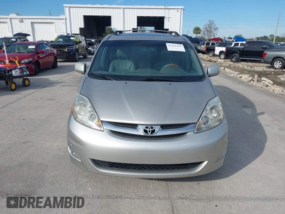 2008 Toyota Sienna XLE with VIN 5TDZK22C18S161339, listed as a IAAI auction lot 41449450 with 202,512 mi miles. Bid and sale history available at carsss.com. Image 12.
