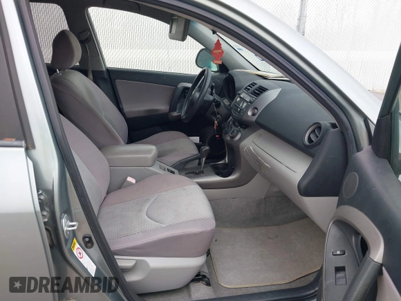 2007 Toyota RAV4 with VIN JTMZD33V175037270, listed as a IAAI auction lot 41549532 with 178,097 mi miles. Bid and sale history available at carsss.com. Image 5.