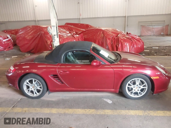 2006 Porsche Boxster z VIN WP0CA29806S710303, wystawiony jako IAAI lot #42276368 z przebiegiem 73 796 mil mil oraz . Historia ofert i sprzedaży dostępna na DreamBid. Obrazek 13.