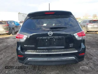 2015 Nissan Pathfinder Platinum z VIN 5N1AR2MM6FC692576, wystawiony jako IAAI lot #41672223 z przebiegiem 83 083 mil mil oraz . Historia ofert i sprzedaży dostępna na DreamBid. Obrazek 15.