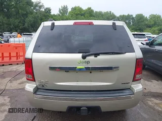 2010 Jeep Grand Cherokee Limited with VIN 1J4RR5GT2AC138675, listed as a IAAI auction lot 42471032 with 184,238 mi miles and . Bid and sale history available at DreamBid. Image 16.