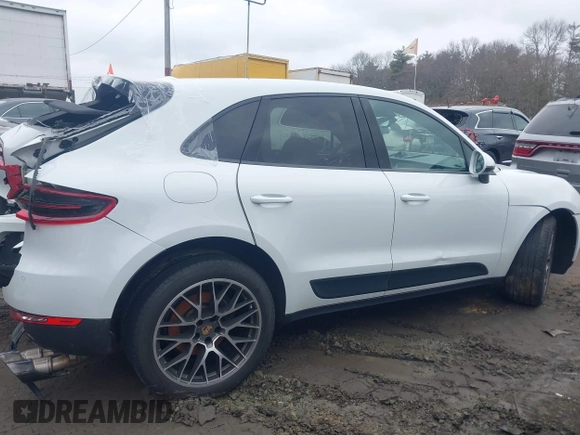 2018 Porsche Macan with VIN WP1AA2A56JLB18768, listed as a IAAI auction lot 41653261 with 56,993 mi miles. Bid and sale history available at carsss.com. Image 13.