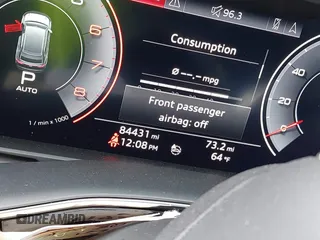2019 Audi Q8 Premium z VIN WA1AVAF16KD019301, wystawiony jako IAAI lot #42227309 z przebiegiem 84 431 mil mil oraz . Historia ofert i sprzedaży dostępna na DreamBid. Obrazek 15.