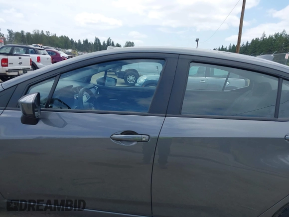 2024 Nissan Versa SV z VIN 3N1CN8EV6RL910272, wystawiony jako IAAI lot #42500325 z przebiegiem 8 343 mil mil oraz . Historia ofert i sprzedaży dostępna na DreamBid. Obrazek 15.