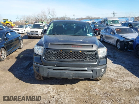 2016 Toyota Tundra 4WD Truck SR with VIN 5TFUM5F16GX064418, listed as a IAAI auction lot 41504912 with 215,241 mi miles. Bid and sale history available at carsss.com. Image 11.