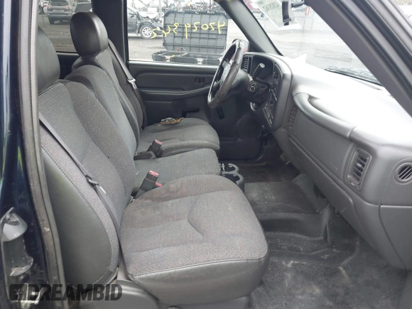 2006 Chevrolet Silverado 1500 Work Truck with VIN 1GCEC19X86Z156259, listed as a IAAI auction lot 42029362 with 188,394 mi miles. Bid and sale history available at carsss.com. Image 5.