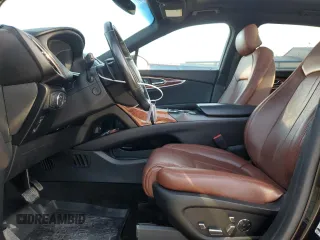 2019 Lincoln Nautilus Reserve with VIN 2LMPJ8LP3KBL18537, listed as a Copart auction lot 53504675 with 84,521 mi miles and Salvage title. Bid and sale history available at DreamBid. Image 7.