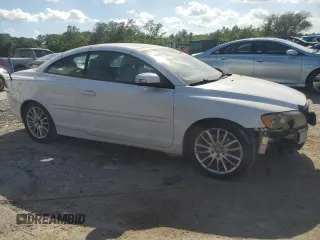 2009 Volvo C70 z VIN YV1MC67229J075397, wystawiony jako Copart lot #53624505 z przebiegiem 201 894 mil mil oraz Szkoda całkowita • Salvage title. Historia ofert i sprzedaży dostępna na DreamBid. Obrazek 4.