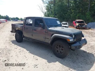 2023 Jeep Gladiator Sport S с VIN 1C6HJTAG4PL501583, выставлен на аукционе IAAI как лот 42622857 с пробегом Не указан миль и . История ставок и продаж доступна на DreamBid. Изображение 1.