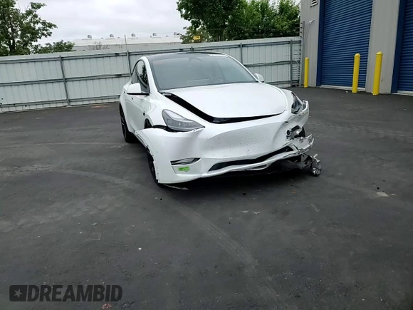 2023 Tesla Model Y Long Range with VIN 7SAYGDEEXPF744472, listed as a Copart auction lot 54109315 with 15,404 mi miles and Salvage Title. Bid and sale history available at DreamBid. Image 13.