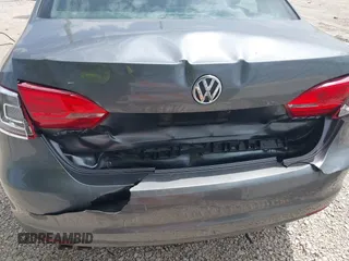 2013 Volkswagen Jetta SE with VIN 3VWDX7AJXDM255977, listed as a IAAI auction lot 42194447 with 120,921 mi miles and . Bid and sale history available at DreamBid. Image 6.