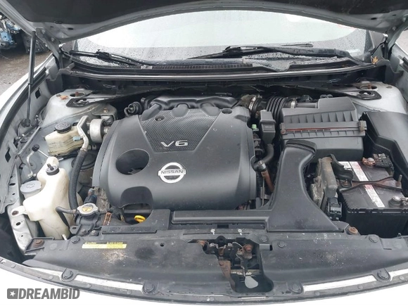 2011 Nissan Maxima 3.5 S with VIN 1N4AA5AP2BC828410, listed as a IAAI auction lot 41808564 with 266,273 mi miles. Bid and sale history available at carsss.com. Image 10.