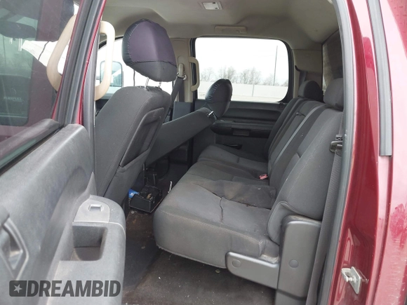 2013 Chevrolet Silverado 1500 LT with VIN 3GCPCSE00DG134583, listed as a IAAI auction lot 41257968 with 231,277 mi miles and . Bid and sale history available at DreamBid. Image 8.