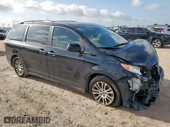 2020 Toyota Sienna XLE Auto Access Seat z VIN 5TDYZ3DC3LS081091, wystawiony jako Copart lot #60678655 z przebiegiem 121 443 mil mil oraz Szkoda całkowita • Salvage title. Historia ofert i sprzedaży dostępna na DreamBid. Obrazek 4.