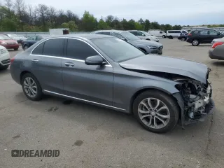 2017 Mercedes-Benz C 300 z VIN 55SWF4KB6HU195211, wystawiony jako Copart lot #58713615 z przebiegiem 87 742 mil mil oraz Szkoda całkowita • Salvage title. Historia ofert i sprzedaży dostępna na DreamBid. Obrazek 4.