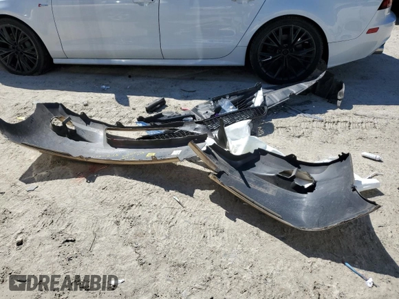 2011 Toyota Sienna LE AAS with VIN 5TDKK3DC3BS079625, listed as a Copart auction lot 50806285 with 174,449 mi miles and Salvage Title. Bid and sale history available at DreamBid. Image 15.