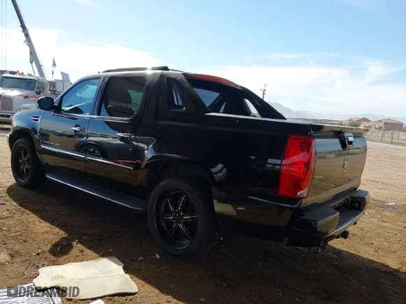 2007 Cadillac Escalade EXT with VIN 3GYFK62837G300609, listed as a IAAI auction lot 41541847 with 109838 miles. Bid and sale history available at carsss.com. Image 3.