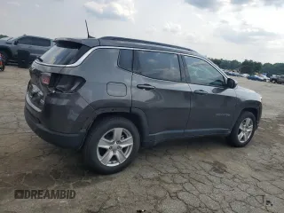 2022 Jeep Compass Altitude z VIN 3C4NJCBB0NT214340, wystawiony jako Copart lot #58775685 z przebiegiem 68 473 mil mil oraz Szkoda całkowita • Salvage title. Historia ofert i sprzedaży dostępna na DreamBid. Obrazek 3.