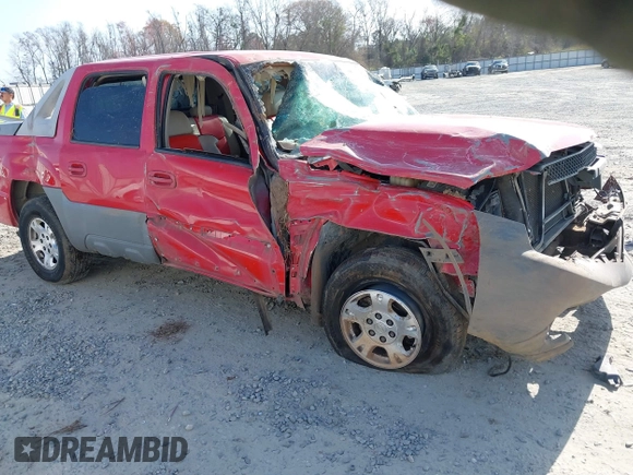 2002 Chevrolet Avalanche with VIN 3GNEC13T42G146979, listed as a IAAI auction lot 41709022 with 271,938 mi miles. Bid and sale history available at carsss.com. Image 6.