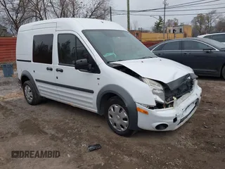 2013 Ford Transit Connect XLT z VIN NM0LS7BN7DT170642, wystawiony jako IAAI lot #40926383 z przebiegiem 257 997 mil mil oraz . Historia ofert i sprzedaży dostępna na DreamBid. Obrazek 1.