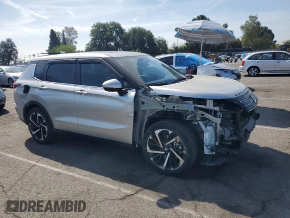 2023 Mitsubishi Outlander SE z VIN JA4J3UA83PZ061950, wystawiony jako Copart lot #54054815 z przebiegiem 31 763 mil mil oraz Szkoda całkowita • Salvage title. Historia ofert i sprzedaży dostępna na DreamBid. Obrazek 4.