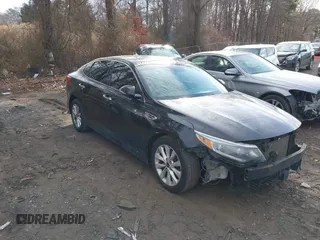 2017 Kia Optima EX with VIN 5XXGU4L3XHG176029, listed as a IAAI auction lot 41481536 with 282,759 mi miles. Bid and sale history available at carsss.com. Image 1.