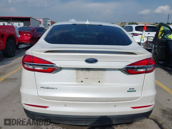 2020 Ford Fusion SE with VIN 3FA6P0HD3LR161093, listed as a IAAI auction lot 42127161 with 59,607 mi miles and . Bid and sale history available at DreamBid. Image 16.
