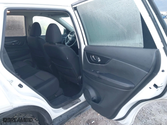 2017 Nissan Rogue SL with VIN 5N1AT2MV5HC758855, listed as a IAAI auction lot 40600596 with 101,071 mi miles. Bid and sale history available at carsss.com. Image 8.