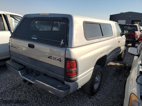 2001 Dodge Ram 1500 with VIN 1B7HF16Z21S707829, listed as a Copart auction lot 75515704 with 0 mi miles and Salvage Title. Bid and sale history available at carsss.com. Image 3.