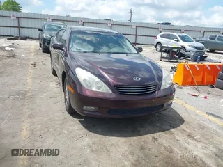 2002 Lexus ES 300 z VIN JTHBF30G220033945, wystawiony jako IAAI lot #42454372 z przebiegiem 213 403 mil mil oraz . Historia ofert i sprzedaży dostępna na DreamBid. Obrazek 1.