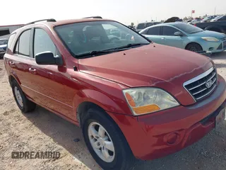 2008 Kia Sorento LX z VIN KNDJC735085807452, wystawiony jako IAAI lot #42284048 z przebiegiem 169 372 mil mil oraz . Historia ofert i sprzedaży dostępna na DreamBid. Obrazek 1.