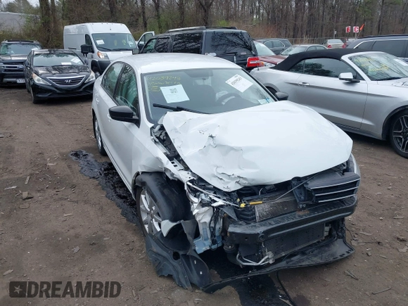 2015 Volkswagen Jetta Sedan 1.8T SE with VIN 3VWD17AJXFM334862, listed as a IAAI auction lot 42039243 with 94,996 mi miles. Bid and sale history available at carsss.com. Image 6.