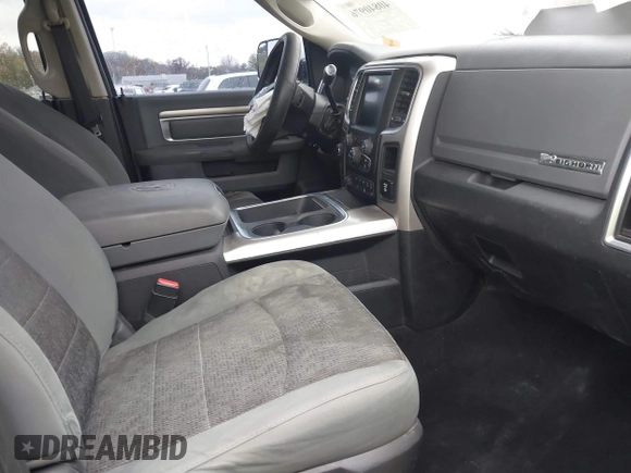 2016 Ram 2500 SLT with VIN 3C6UR5DL9GG307513, listed as a IAAI auction lot 40840976 with 249,047 mi miles. Bid and sale history available at carsss.com. Image 5.