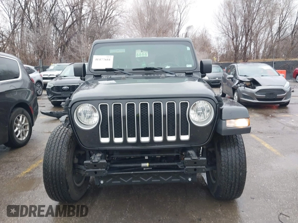 2018 Jeep Wrangler Unlimited Sahara z VIN 1C4HJXEN6JW332956, wystawiony jako IAAI lot #41477681 z przebiegiem 97 446 mil mil oraz . Historia ofert i sprzedaży dostępna na DreamBid. Obrazek 13.