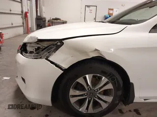 2013 Honda Accord LX z VIN 1HGCR2F35DA055447, wystawiony jako IAAI lot #41983917 z przebiegiem 131 858 mil mil oraz . Historia ofert i sprzedaży dostępna na DreamBid. Obrazek 6.