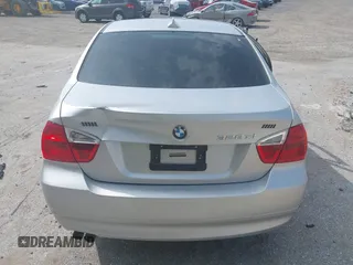 2007 BMW 3 Series 328xi with VIN WBAVC93597K034927, listed as a IAAI auction lot 42009274 with 184,427 mi miles and . Bid and sale history available at DreamBid. Image 17.